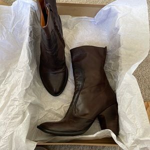 Coclico leather boots size 38